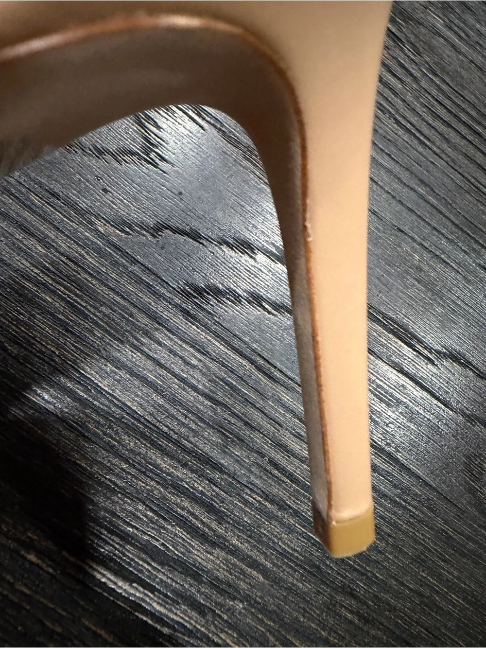 Stuart Weitzman Stuart Power 7.5 Leather Pumps